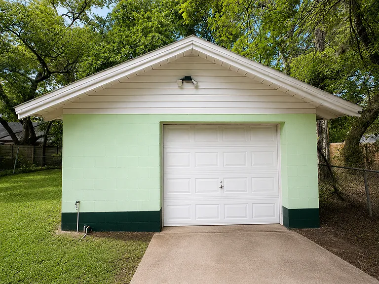 2472 Wylene St — Photo 11