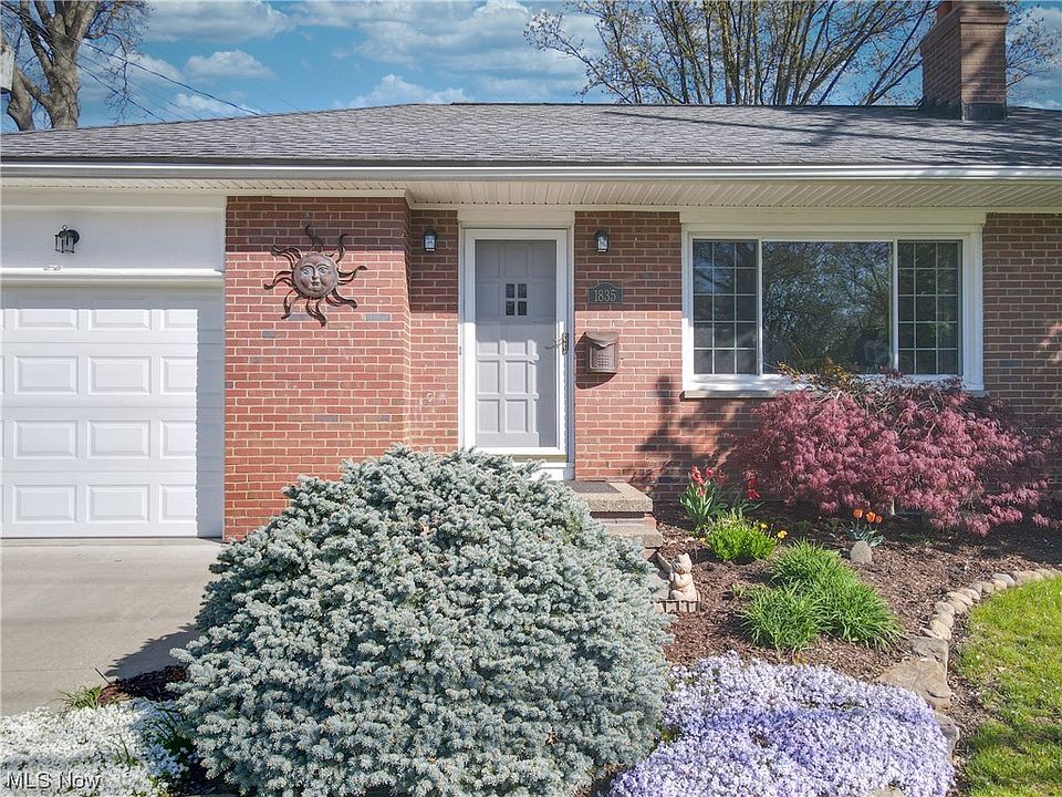 1835 Phelps Ave, Cuyahoga Falls, OH 44223 Zillow