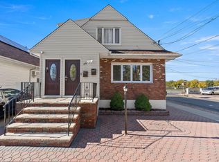 89 Riverview Rd #1, Jersey City, NJ 07305