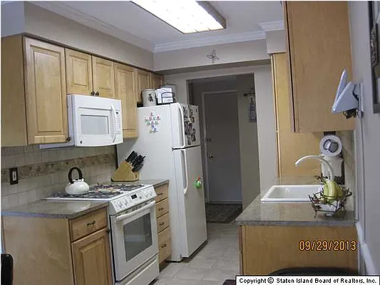 Sold by Robert DeFalco Realty | media 3