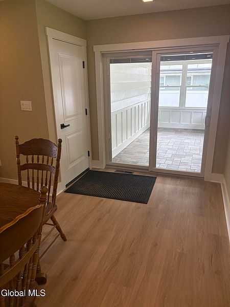5th image of 282 Washington Street