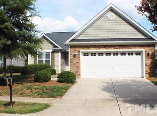 2038 Woodwater Dr, Fuquay Varina, NC 27526