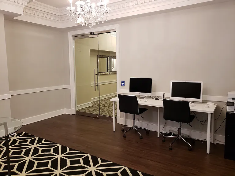 Webster House — Photo 11
