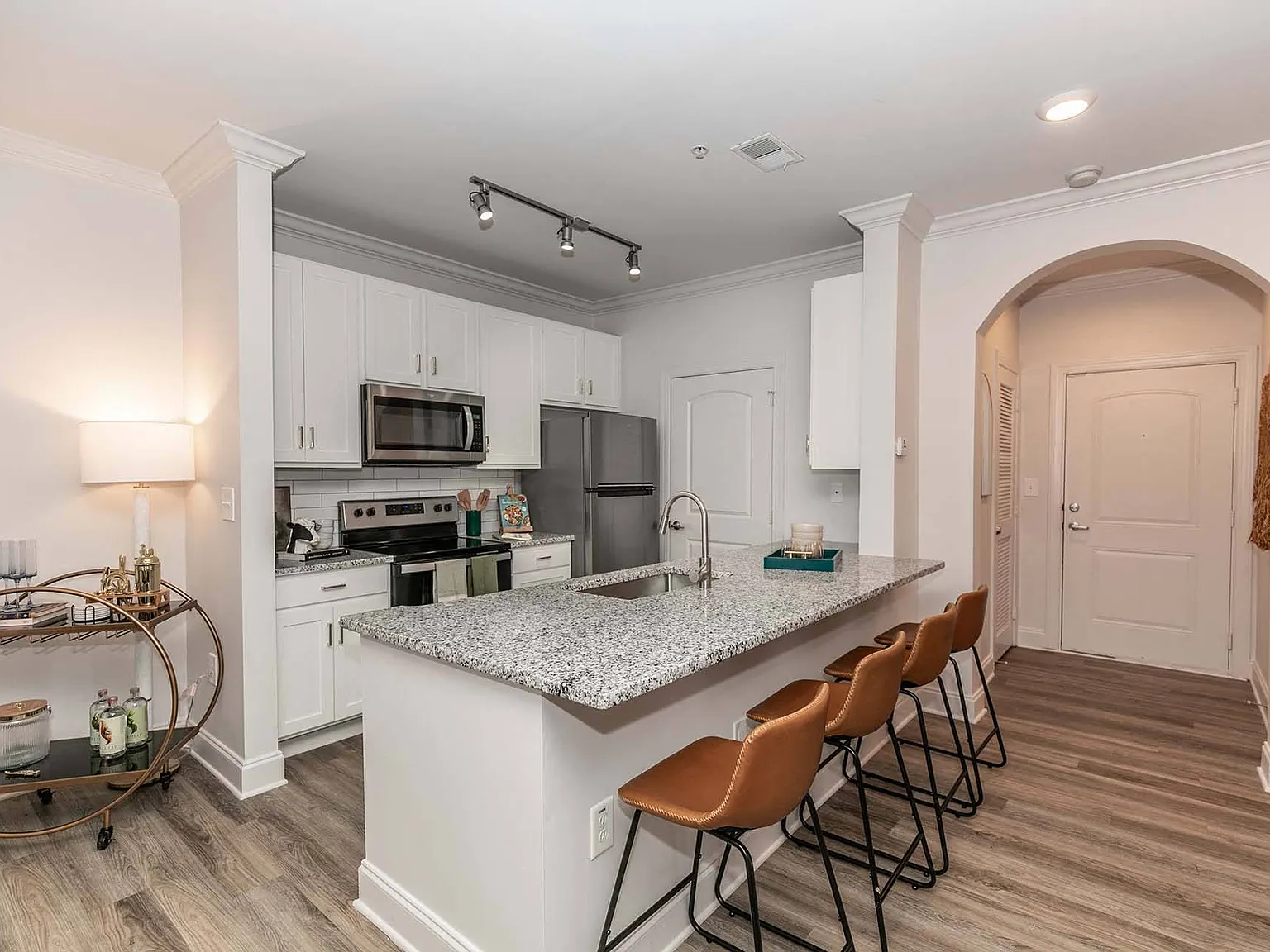The Jackson Apartments — Photo 2