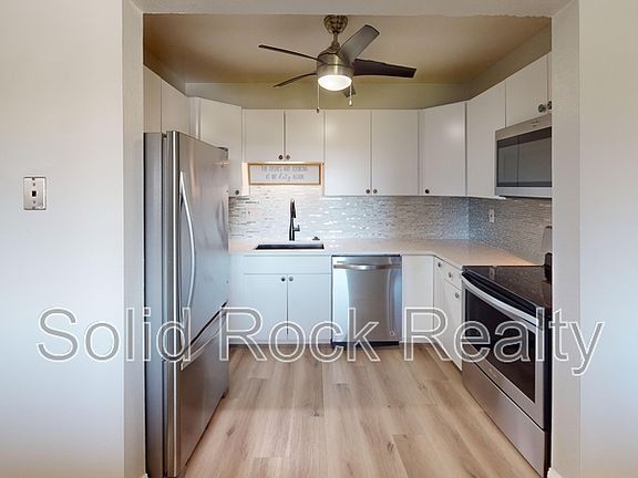 3rd image of 434 Valley Hi Cir