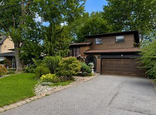 23 Pomander Rd, Markham, ON L3R 1X5