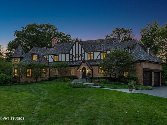 2nd image of 1800 Meadow Ln