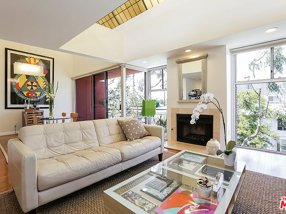 4th image of 2369 S Beverly Glen Blvd Unit 303