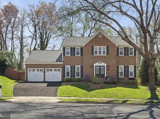 6303 Hunting Ridge Ln, Mc Lean, VA 22101