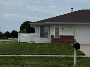 901 Janet Ln, Norfolk, NE 68701