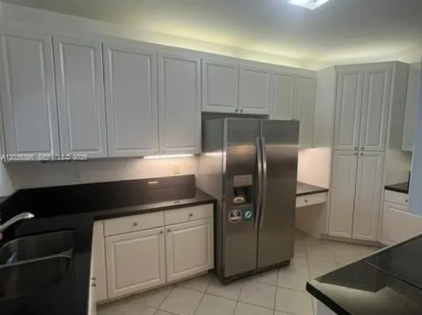 10720 NW 66th St APT 305, Doral, FL 33178