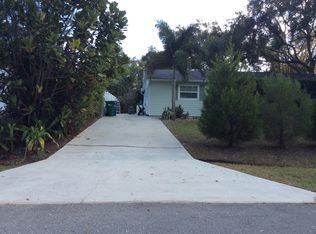 462 Carnival Ter, Sebastian, FL 32958