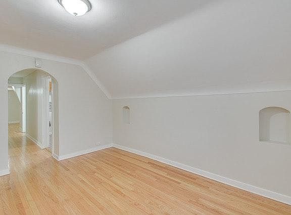 3rd image of 4241 N Troy St #2