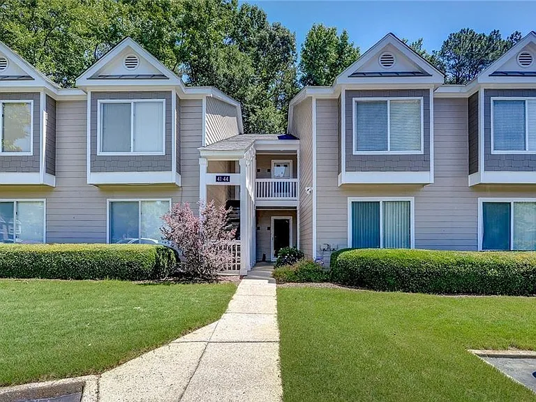 44 Rumson Ct SE — Photo 1
