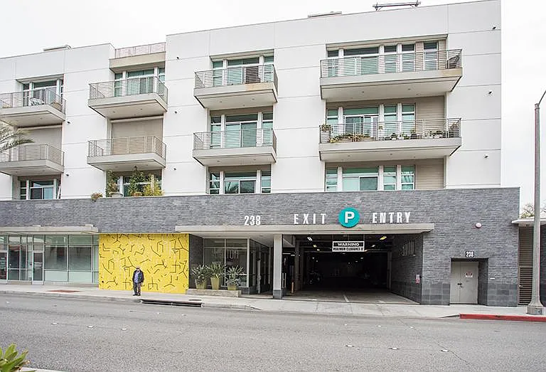 238 S Arroyo Pkwy #312 — Photo 12