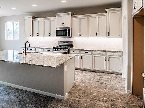 4th image of 14140 N Silverleaf Ln