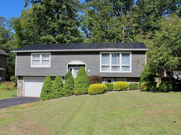 3133 Bay Rd, Du Bois, PA 15801