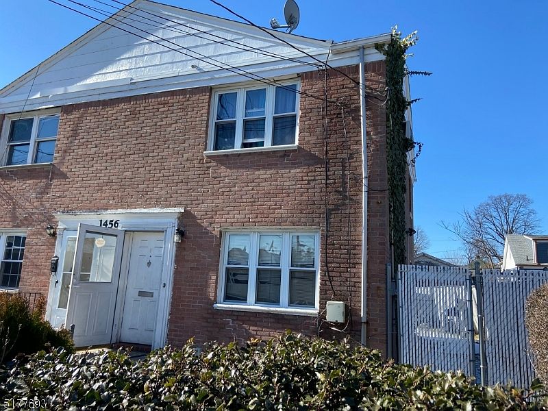 1st image of 1456 Liberty Ave #B