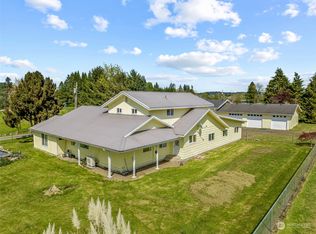 132 Kingsway Dr, Castle rock, WA 98611