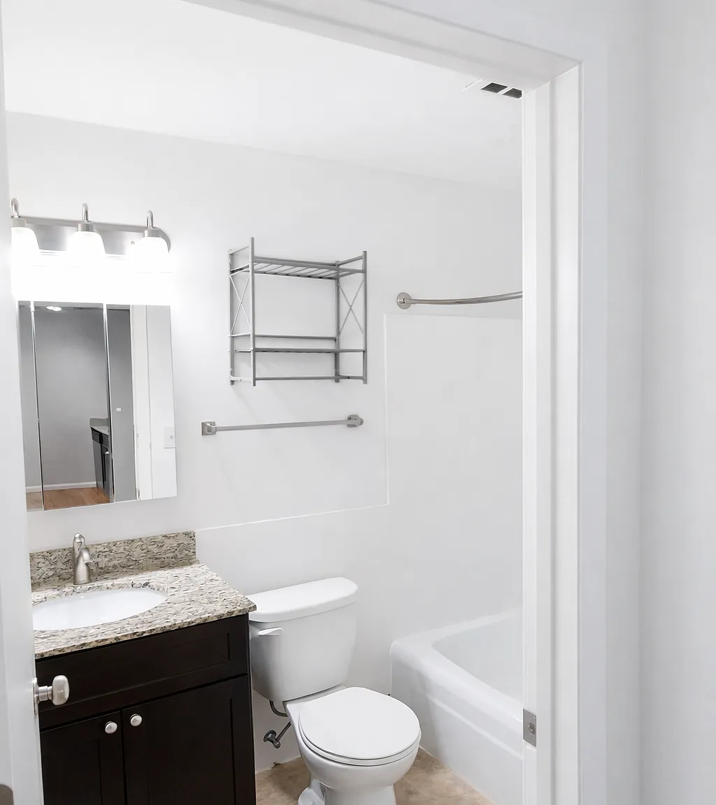 2 bed, $1,250 — Photo 4