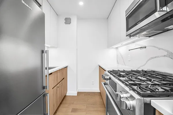 Rented by REAL New York | media 25