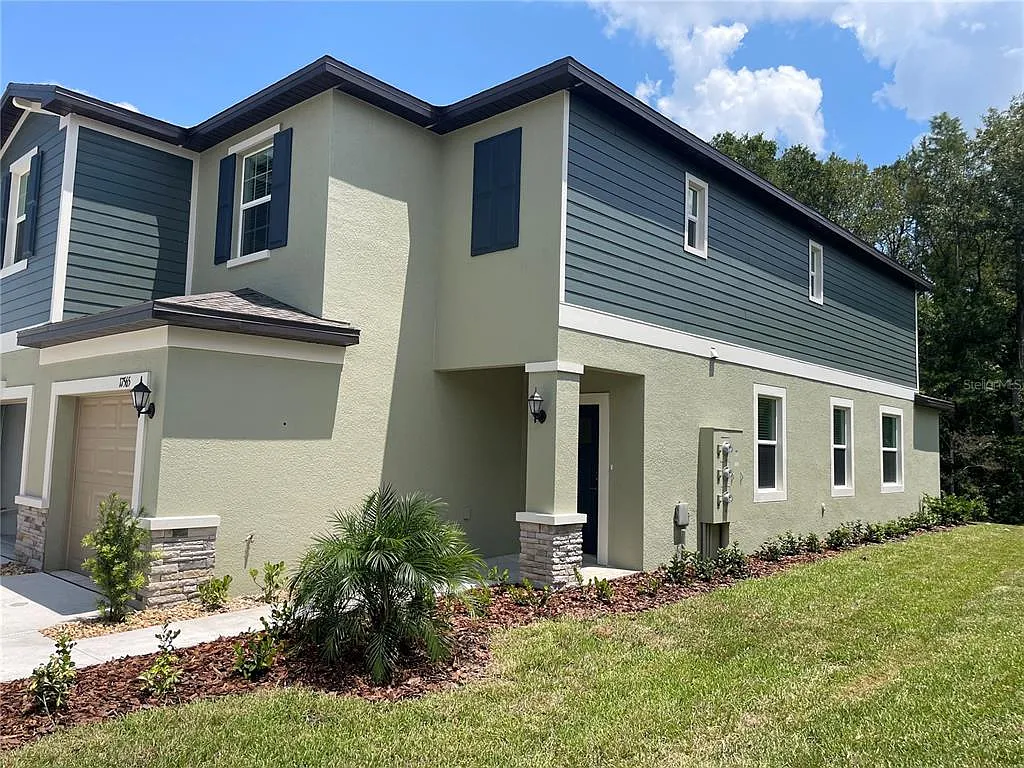 2 bed, 2.5 bath, 1541 sqft, $1,950 — Photo 2