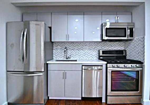 Rented by Bold New York | media 7