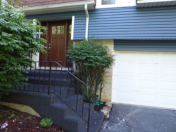 3rd image of 13645 Cherry Ln