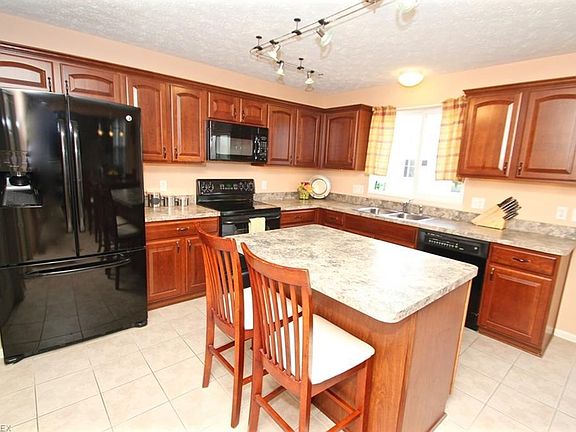 4th image of 9609 Taberna Ln