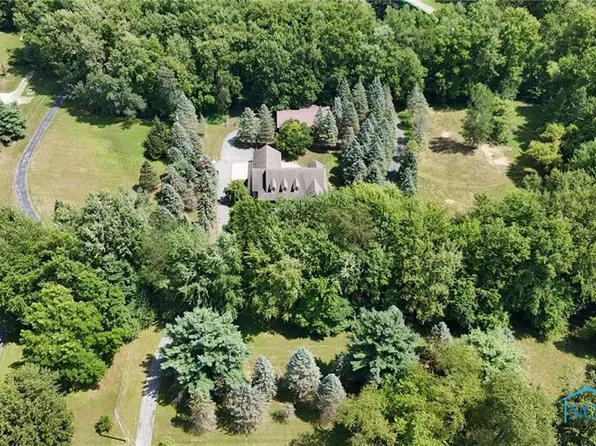 5531 S Fulton Lucas Rd, Swanton, OH 43558