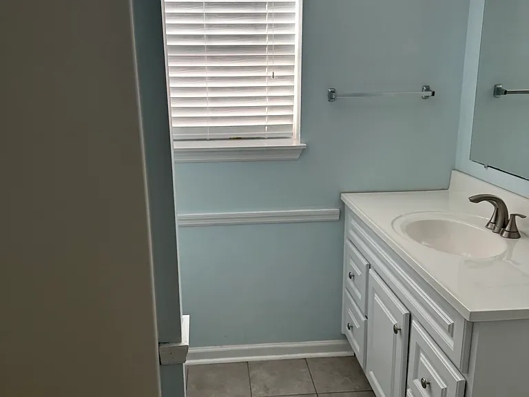 112 E Manning St #A — Photo 8