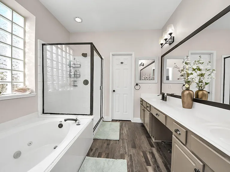 10514 Ravens Way — Photo 24