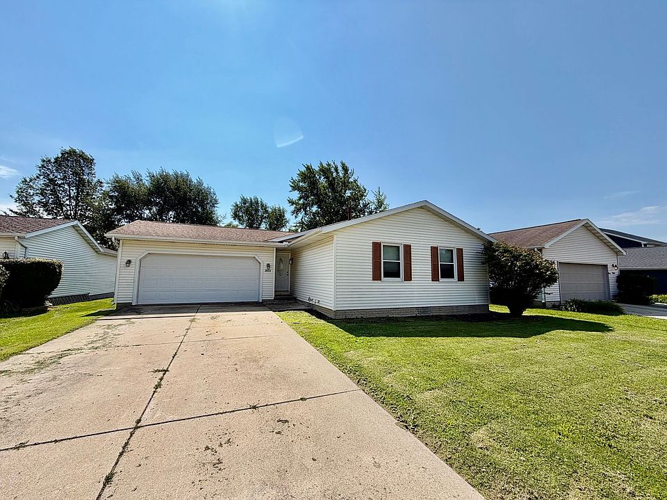 1st image of 2832 Rutherford Dr