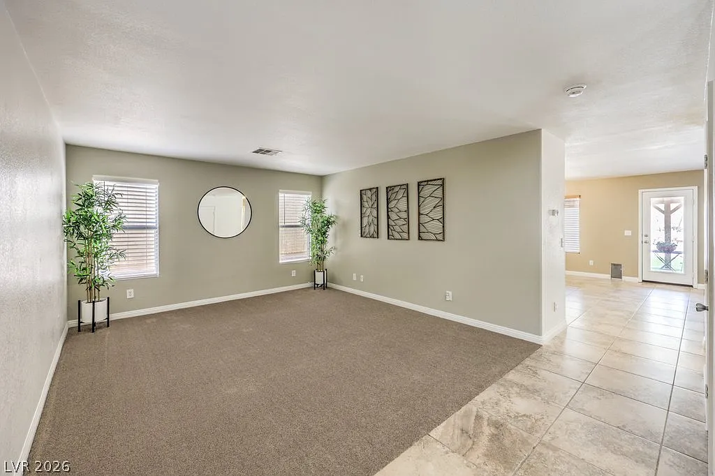 3 bed, 2.5 bath, 1870 sqft, $2,275 — Photo 4
