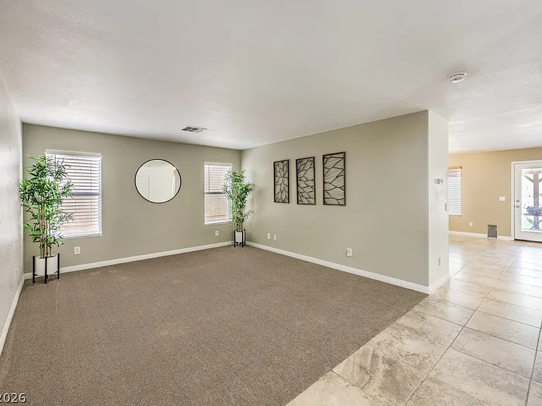 5016 Dancing Lights Ave — Photo 4