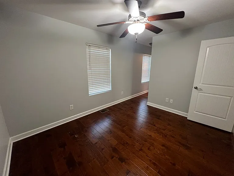 517A Crestland Ave — Photo 6