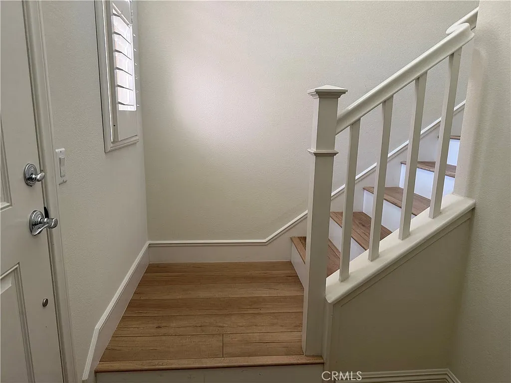 2 bed, 1.5 bath, 1136 sqft, $3,650 — Photo 2