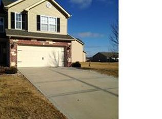 2017 N Briarbend Ct, Maryville, IL 62062