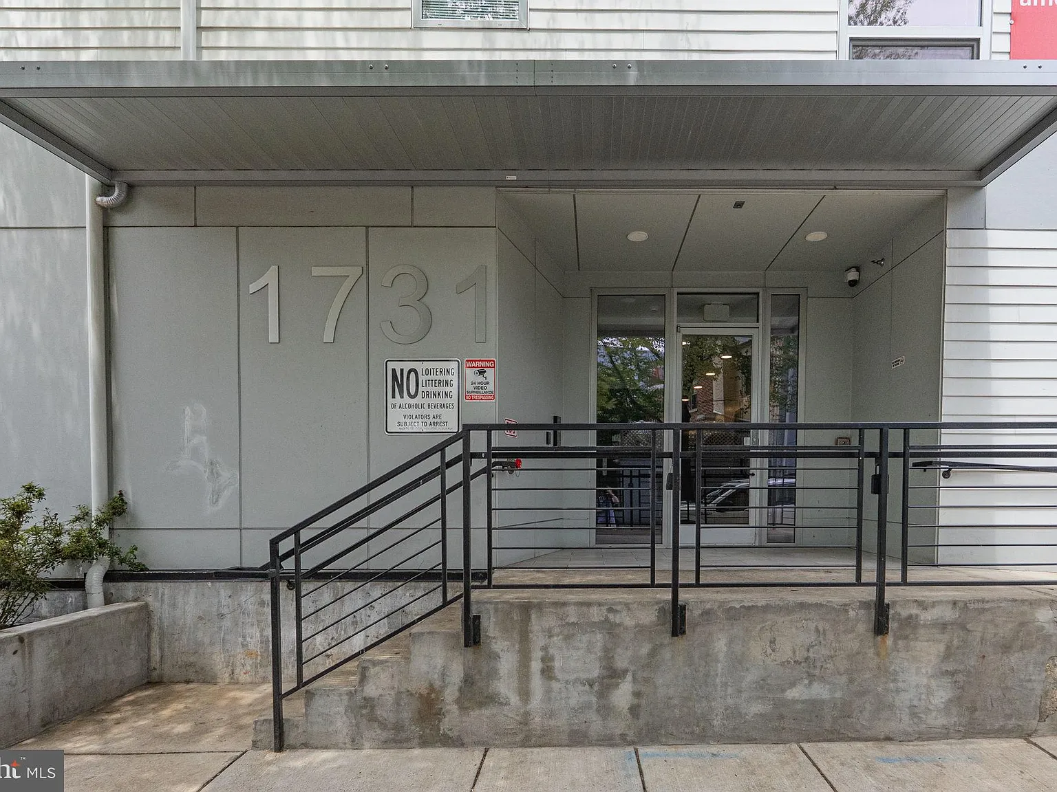 1 bed, 550 sqft, $2,360 — Photo 4