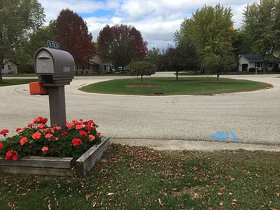 2nd image of N7829 Niagara Ct S