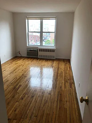 Rented by Contact Realty | media 2