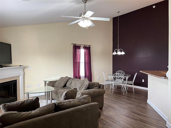 4th image of 716 Harbor Woods Dr APT C