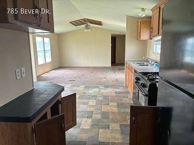 785 E Bever Dr — Photo 18