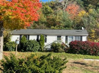 688 Chestnut Hill Rd, Killingly, CT 06241