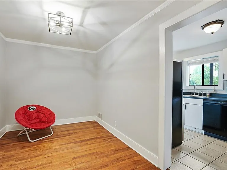 1466 E Rock Springs Rd NE — Photo 8