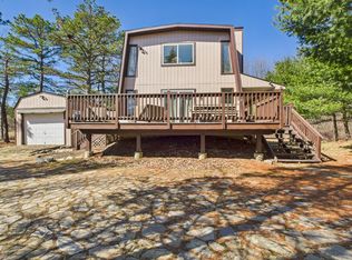 215 Granite Rd, Long Pond, PA 18334