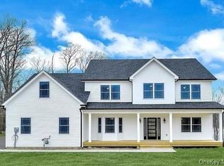 61 Highland View Pl, Middletown, NY 10940