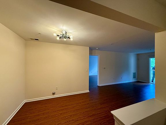 4th image of 1315 Fernwood Ct