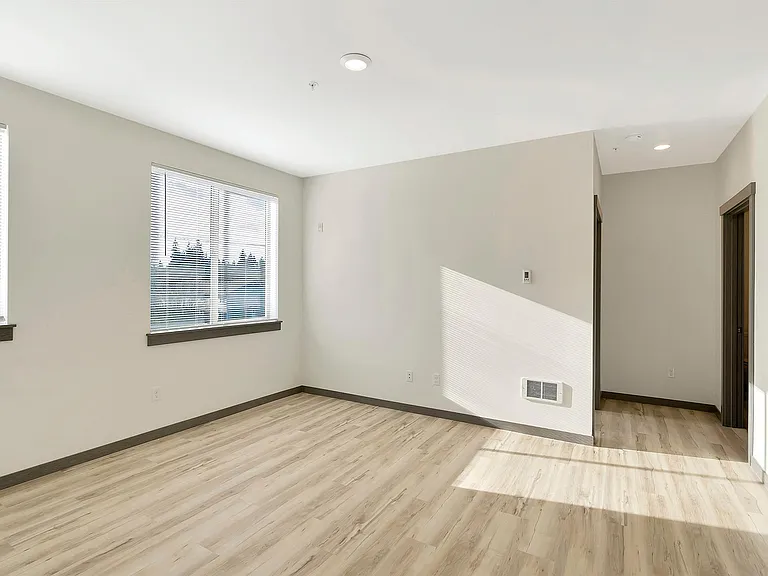13521 97th Ave E #308 — Photo 4