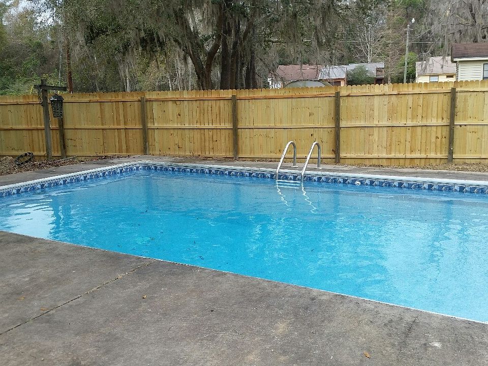 Pool 1